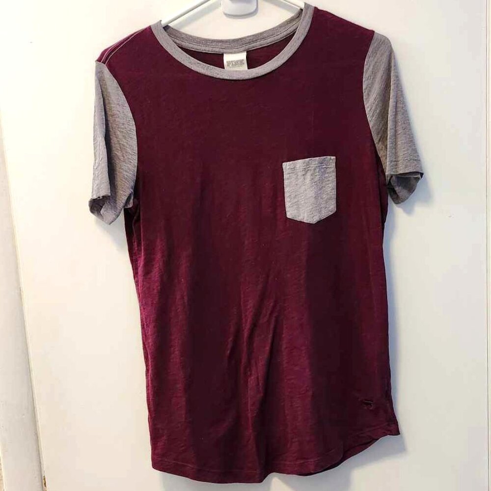 Victoria's Secret PINK Pocket T Shirt Womens Small S Short Sleeve Maroon Grey